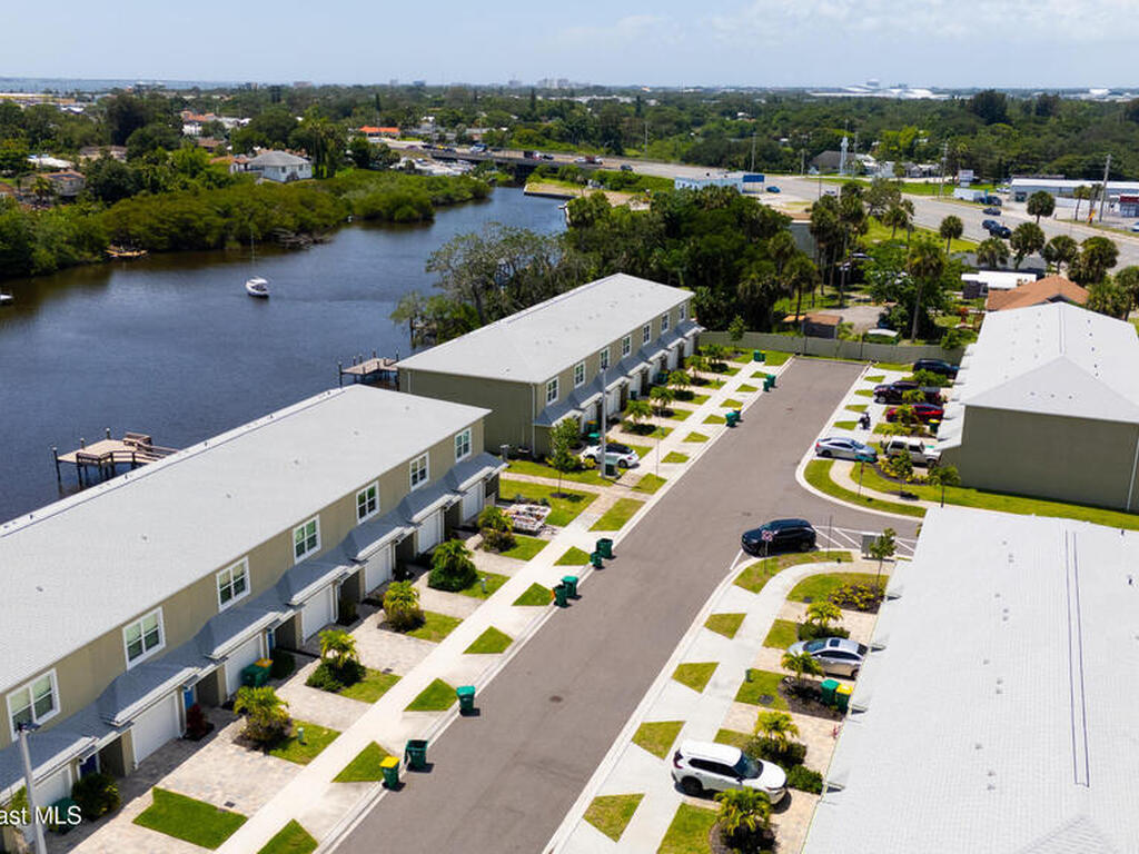 913 Paddleboard Court, Melbourne, FL 32935