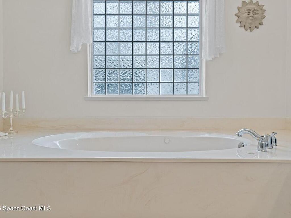 2020 Lynx Drive, Hutchinson Island, FL 34949