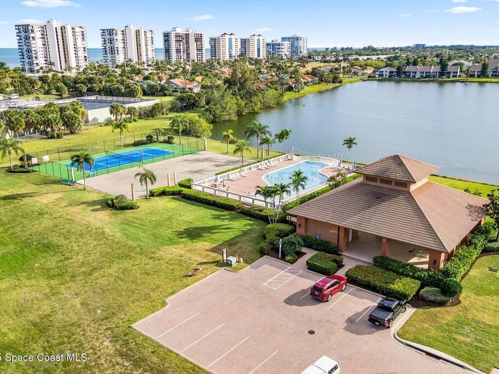 2020 Lynx Drive, Hutchinson Island, FL 34949