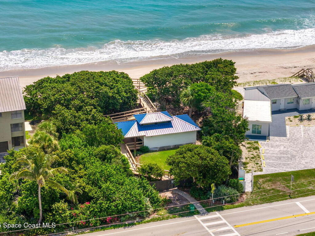 227 Loggerhead Drive, Melbourne Beach, FL 32951