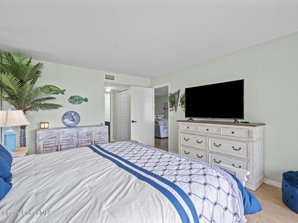 820 N Atlantic Avenue, Cocoa Beach, FL 32931