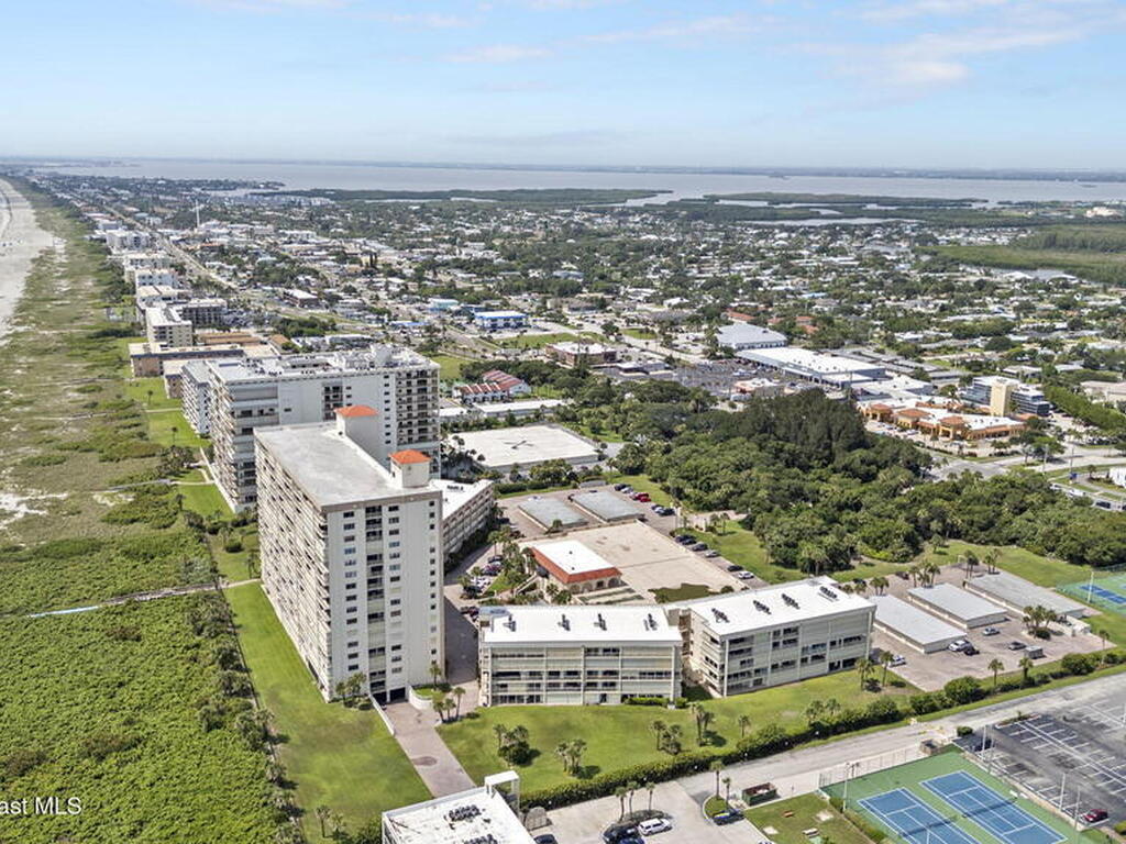 820 N Atlantic Avenue, Cocoa Beach, FL 32931