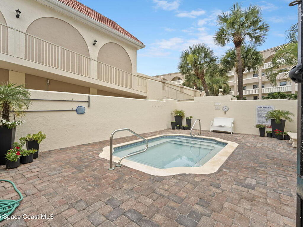 820 N Atlantic Avenue, Cocoa Beach, FL 32931