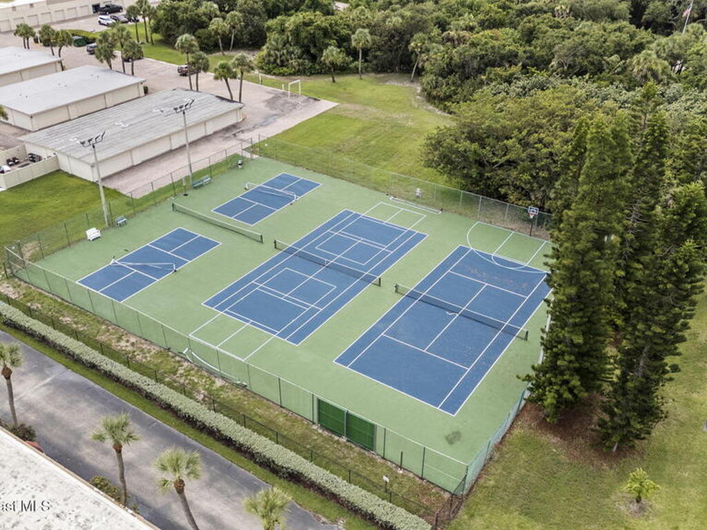 820 N Atlantic Avenue, Cocoa Beach, FL 32931