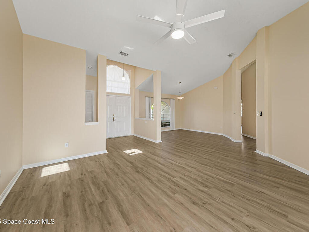 1050 Fieldstone Drive, Melbourne, FL 32940