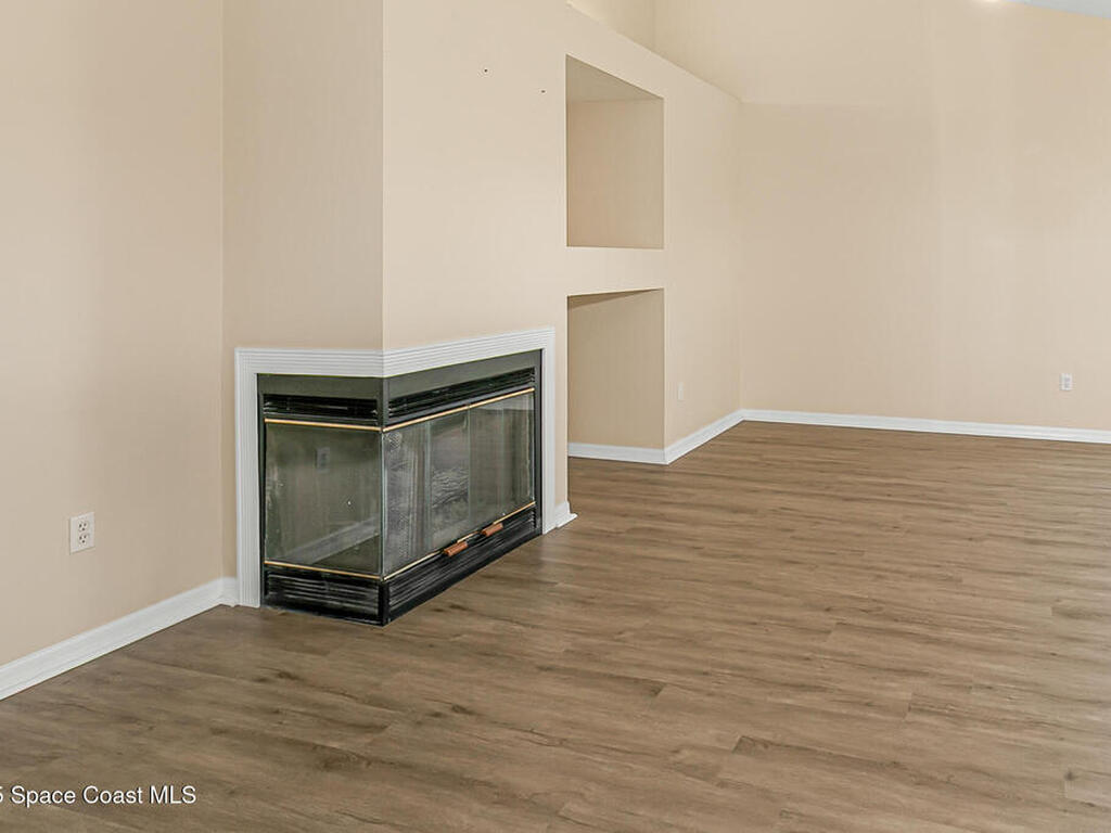 1050 Fieldstone Drive, Melbourne, FL 32940