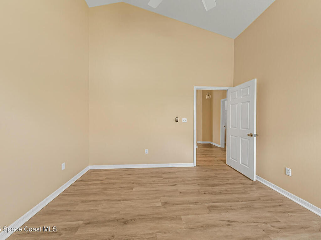 1050 Fieldstone Drive, Melbourne, FL 32940