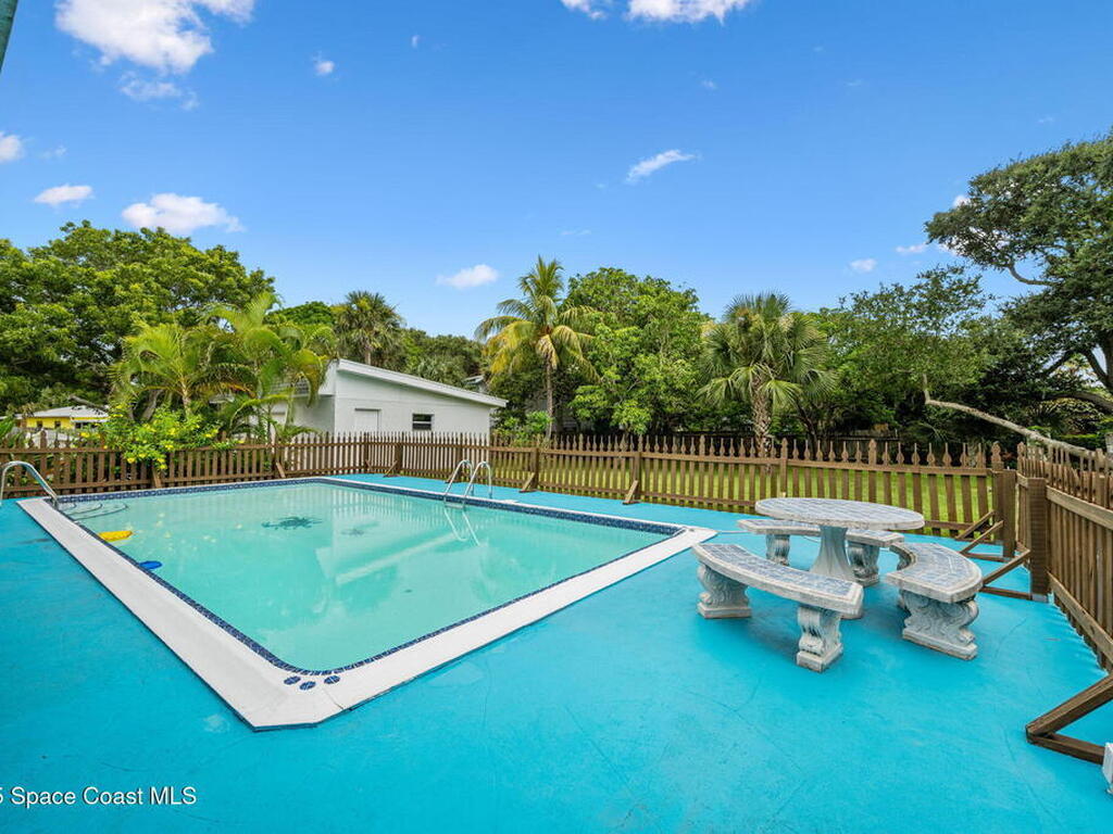 180 Ibis Drive, Melbourne Beach, FL 32951