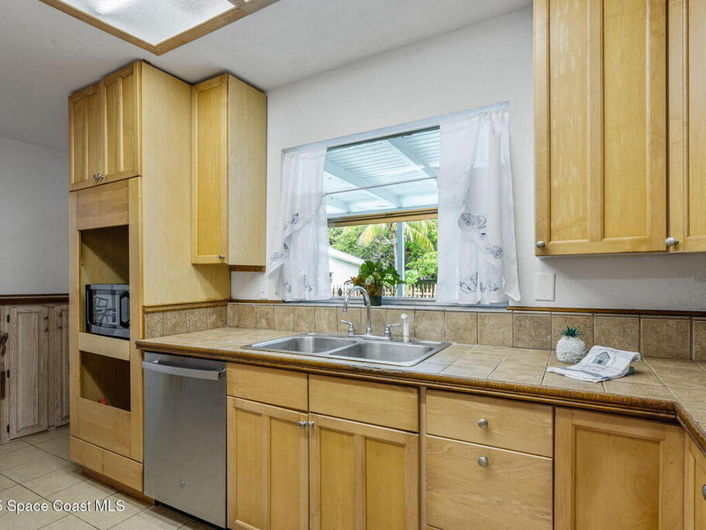 180 Ibis Drive, Melbourne Beach, FL 32951