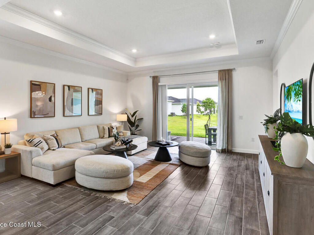 853 Antibes Court, Palm Bay, FL 32907