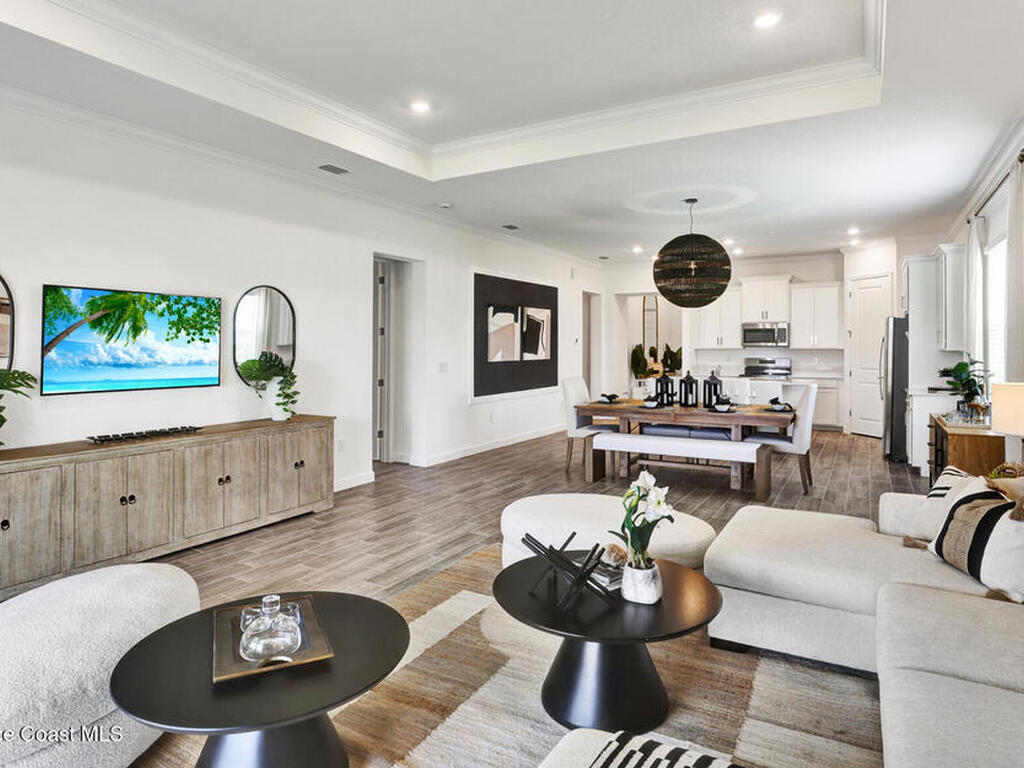 853 Antibes Court, Palm Bay, FL 32907