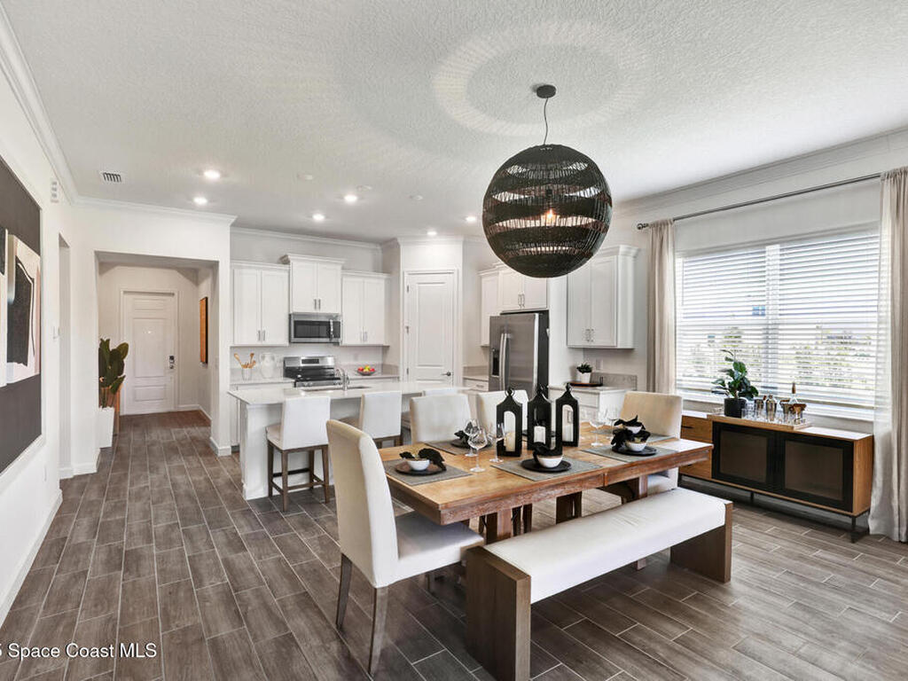 853 Antibes Court, Palm Bay, FL 32907