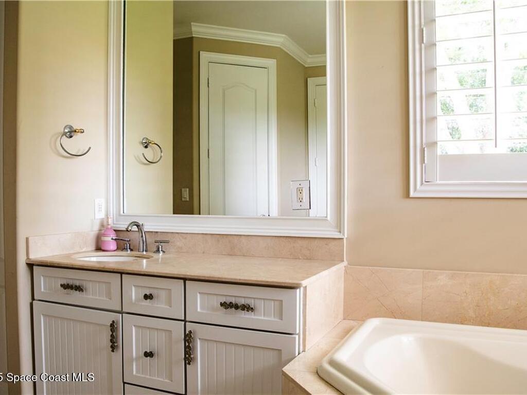 5160 Rosewood Lane, Vero Beach, FL 32966