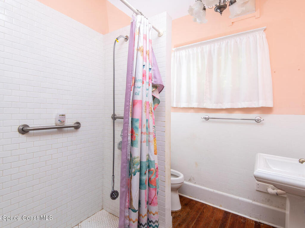 2101 Vernon Place, Melbourne, FL 32901