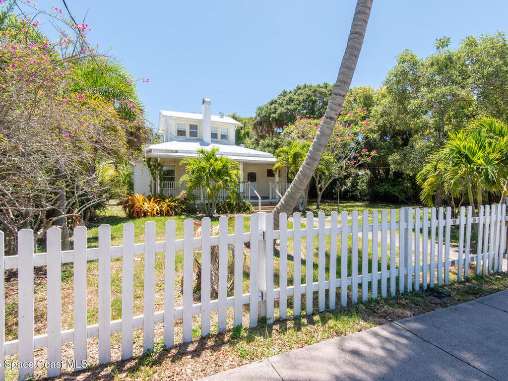 2101 Vernon Place, Melbourne, FL 32901