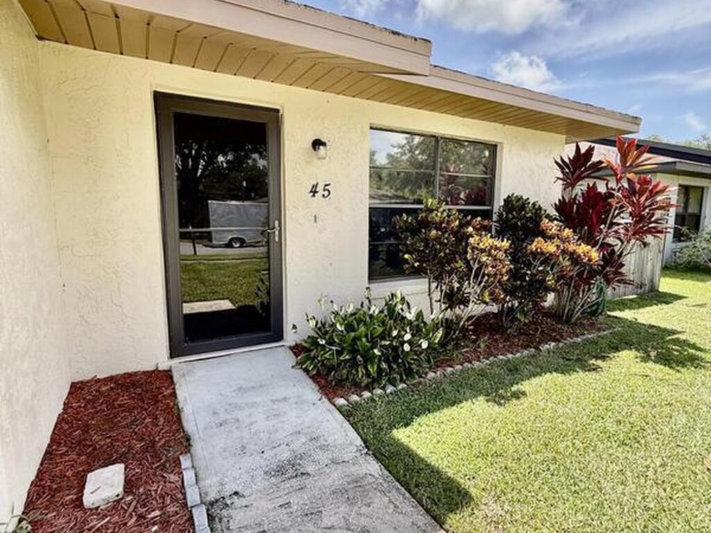 55 W Towne Place, Titusville, FL 32796