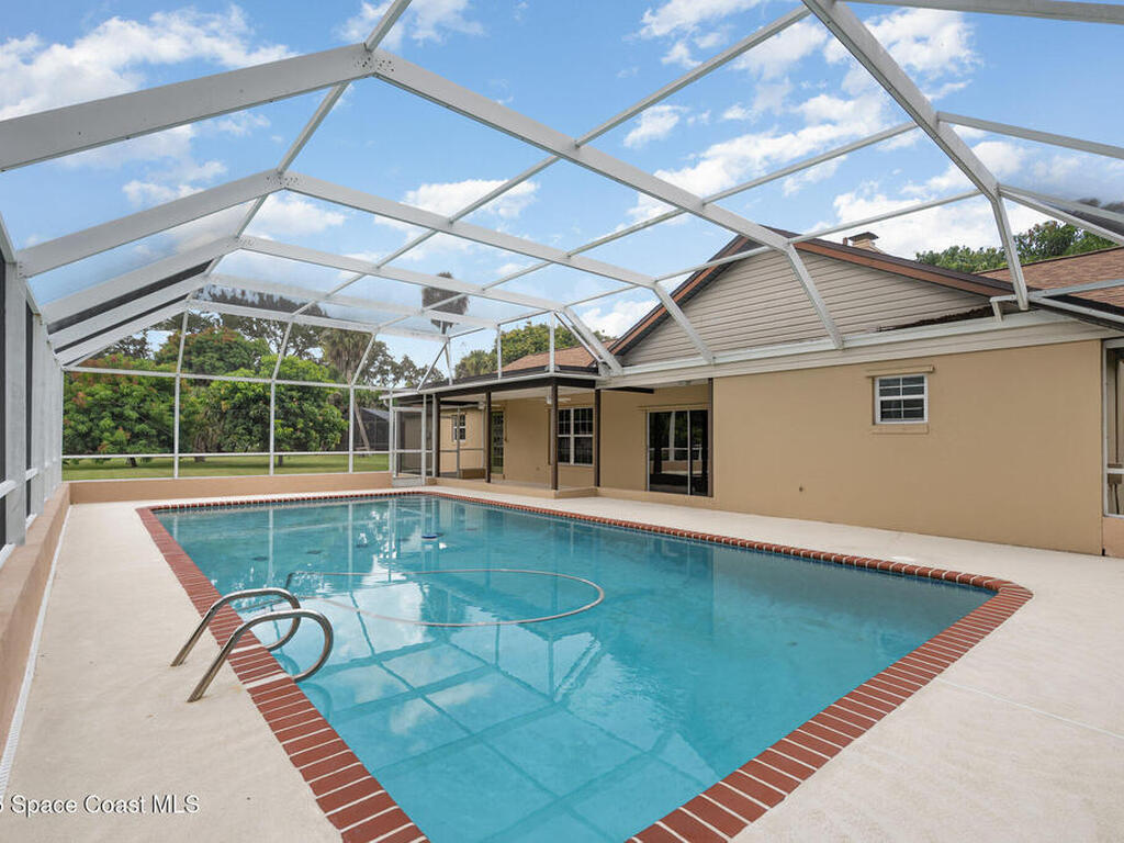 4245 Hillview Circle, Merritt Island, FL 32952