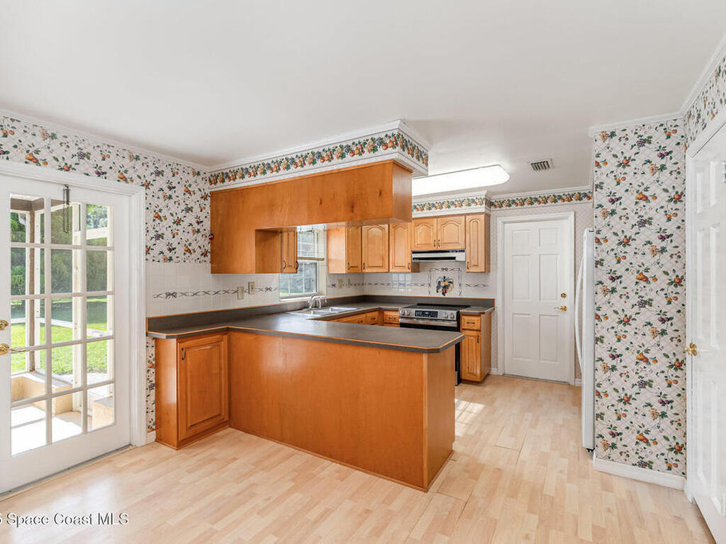 4245 Hillview Circle, Merritt Island, FL 32952