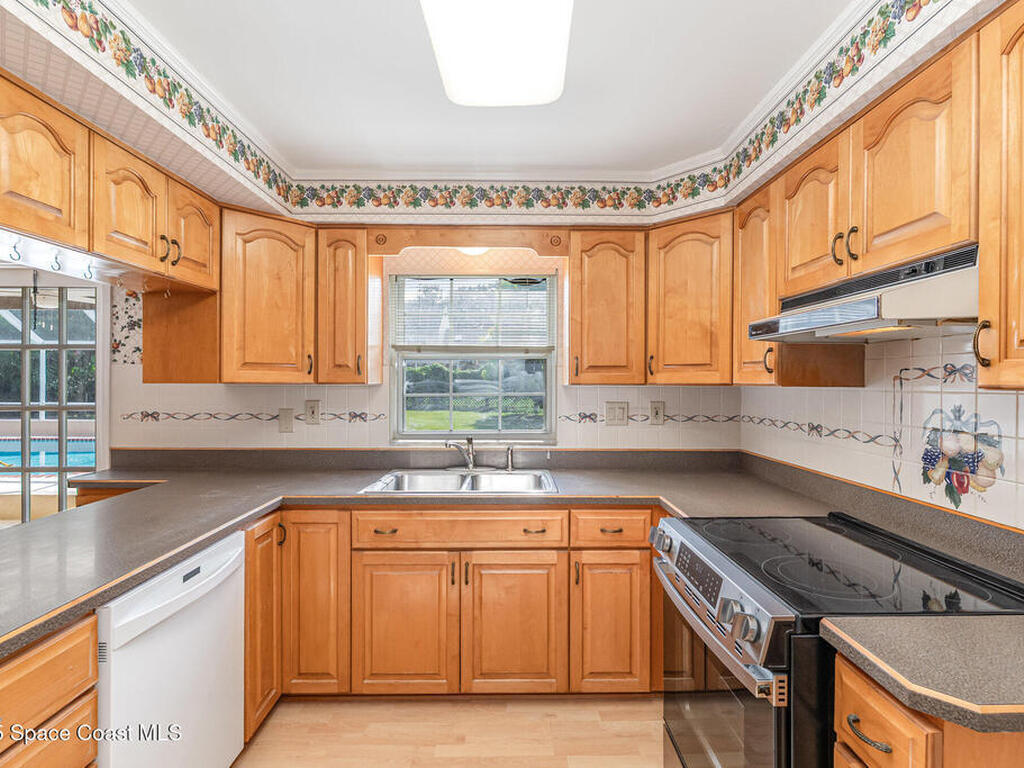 4245 Hillview Circle, Merritt Island, FL 32952