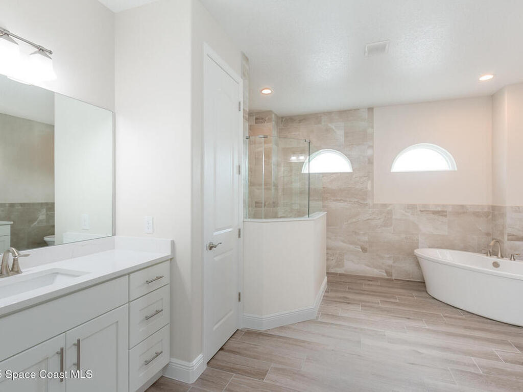 1081 Italia Court, Melbourne, FL 32940