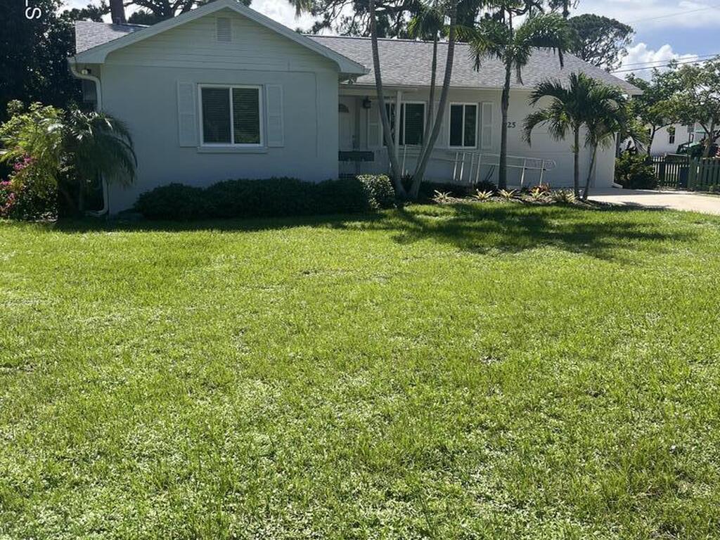925 S Tropical Trail, Merritt Island, FL 32952