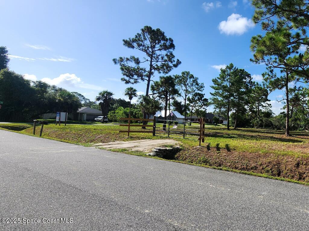3625 Wisteria Lane, Micco, FL 32976