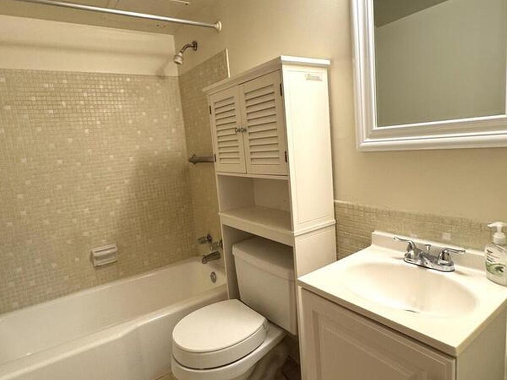 205 Buccaneer Avenue, Merritt Island, FL 32952