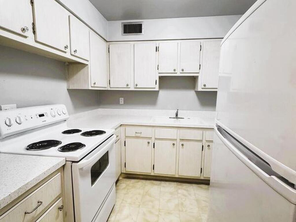 205 Buccaneer Avenue, Merritt Island, FL 32952