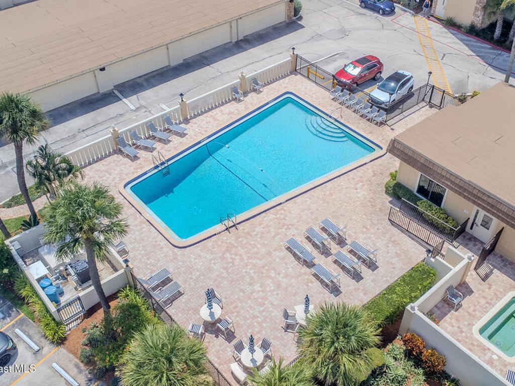 1830 N Atlantic Avenue, Cocoa Beach, FL 32931