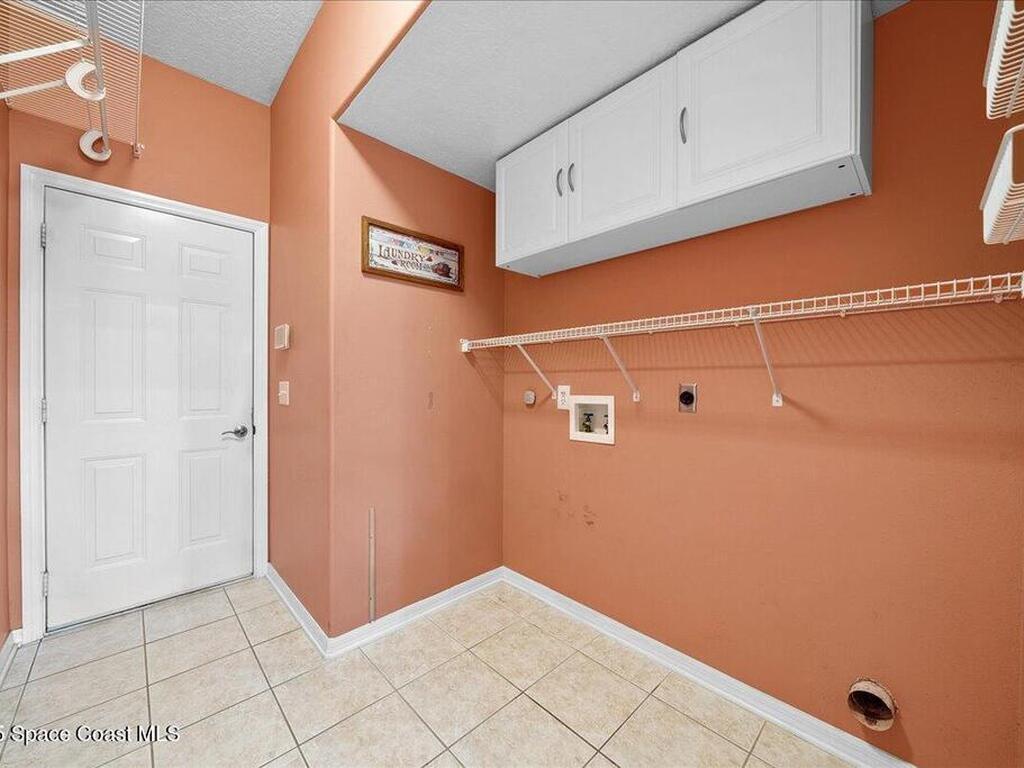 1375 Sanibel Lane, Merritt Island, FL 32952