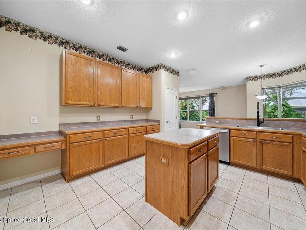 1375 Sanibel Lane, Merritt Island, FL 32952