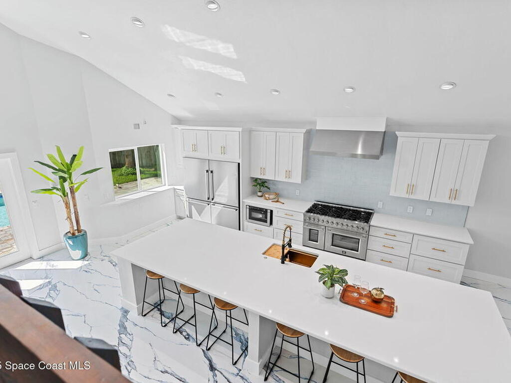 398 Riverview Lane, Melbourne Beach, FL 32951