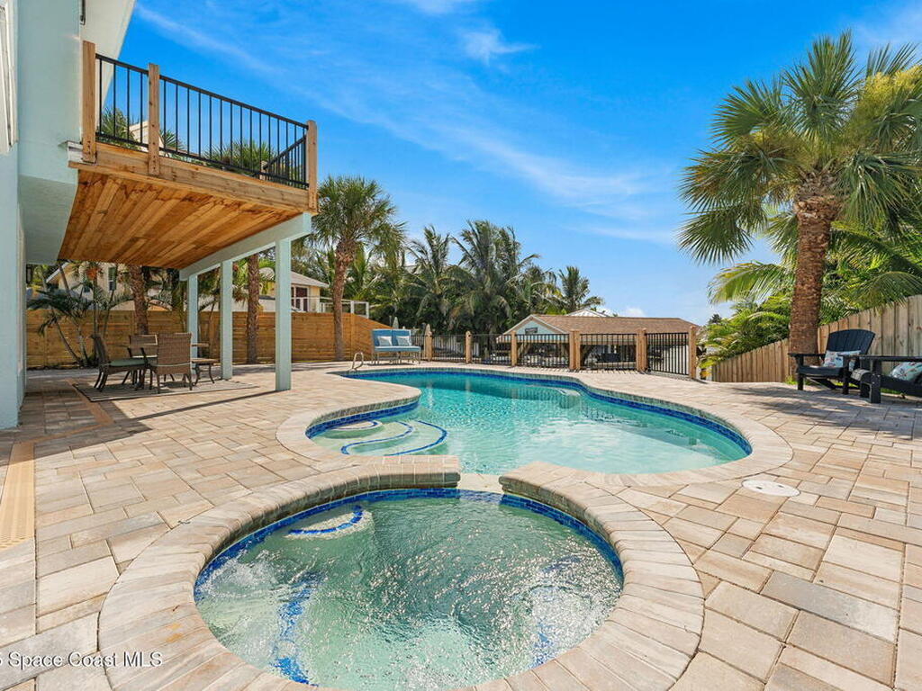 398 Riverview Lane, Melbourne Beach, FL 32951