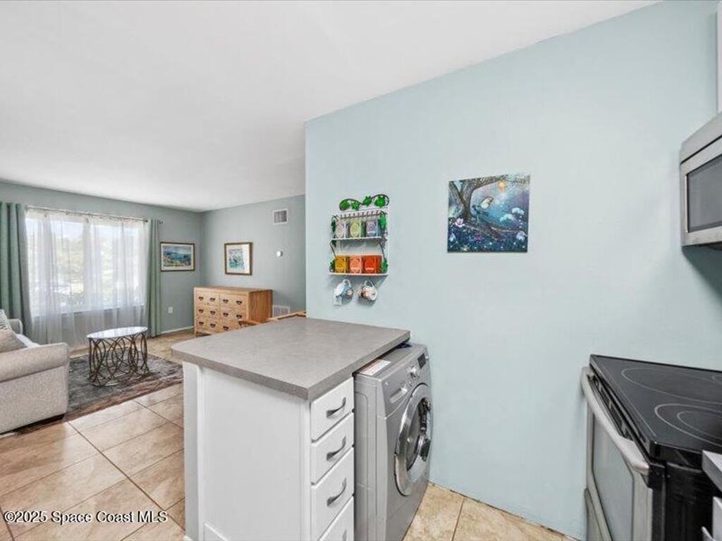 225 S Tropical Trail, Merritt Island, FL 32952