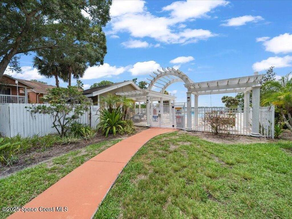 225 S Tropical Trail, Merritt Island, FL 32952