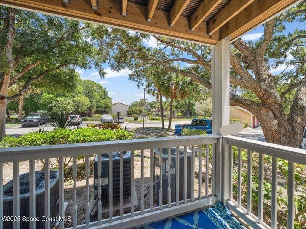 225 S Tropical Trail, Merritt Island, FL 32952
