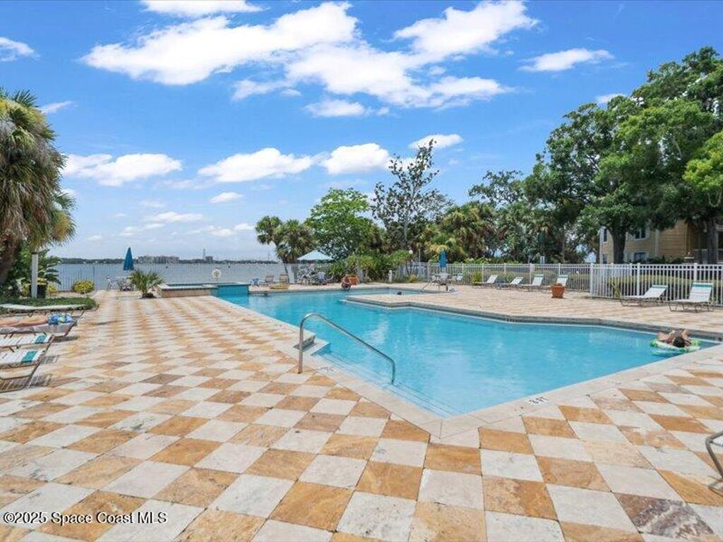 225 S Tropical Trail, Merritt Island, FL 32952
