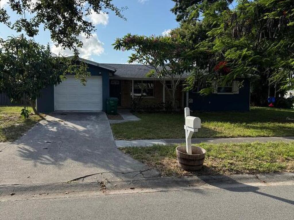 360 Mirandy Avenue, Merritt Island, FL 32952