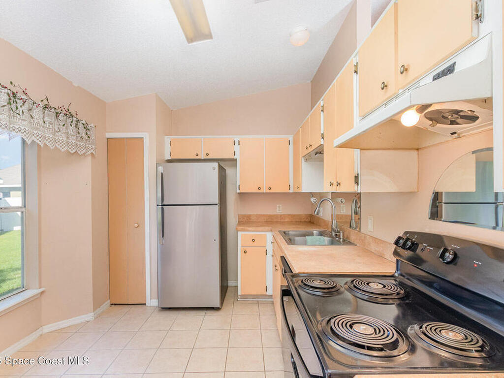 435 Horizon Drive, Winter Springs, FL 32708