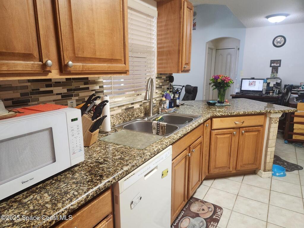 2971 SE Gabrysh Avenue, Palm Bay, FL 32909