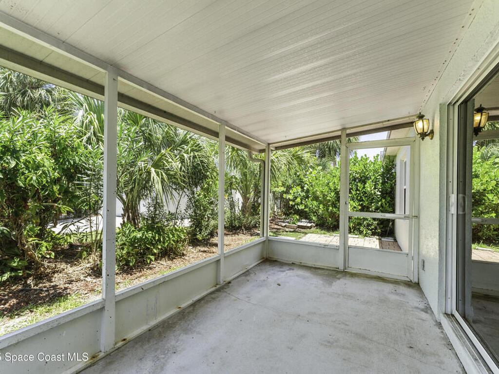 36 Sunset Street, Satellite Beach, FL 32937