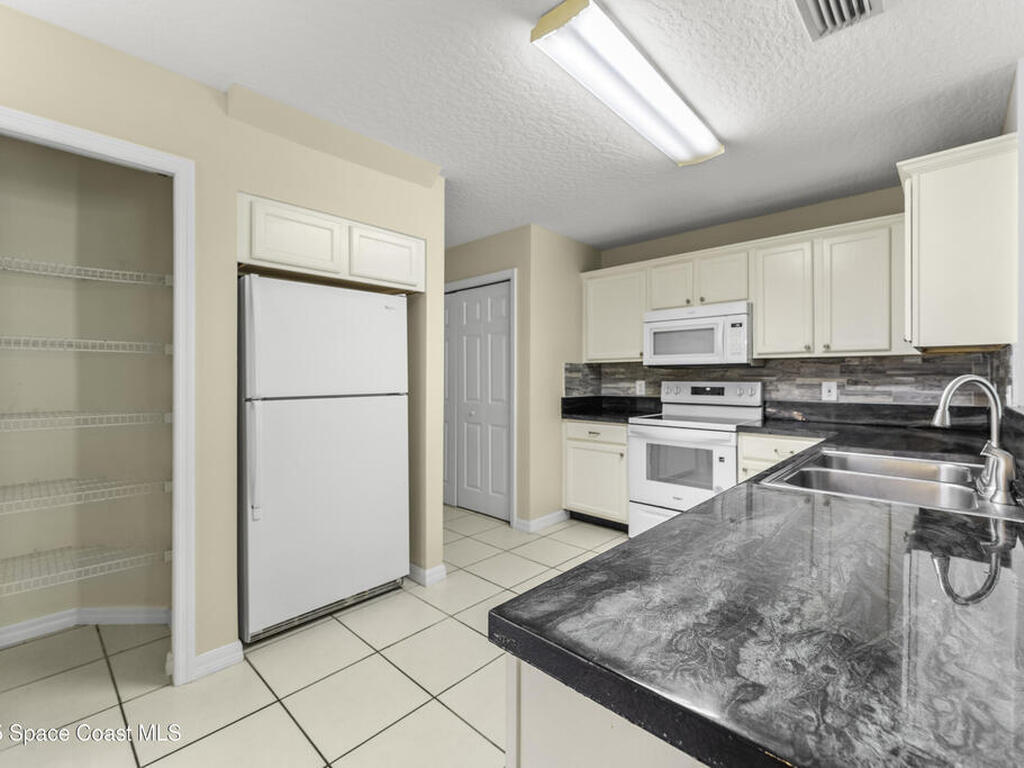 36 Sunset Street, Satellite Beach, FL 32937