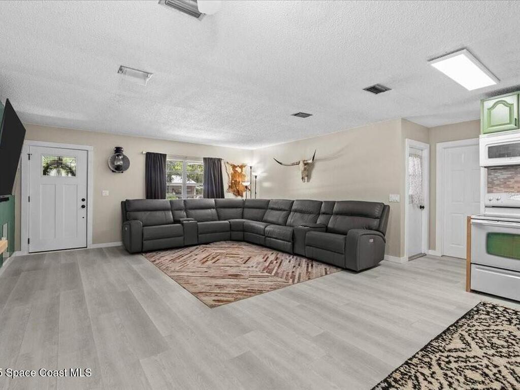 424 Wisconsin Avenue, St. Cloud, FL 34769