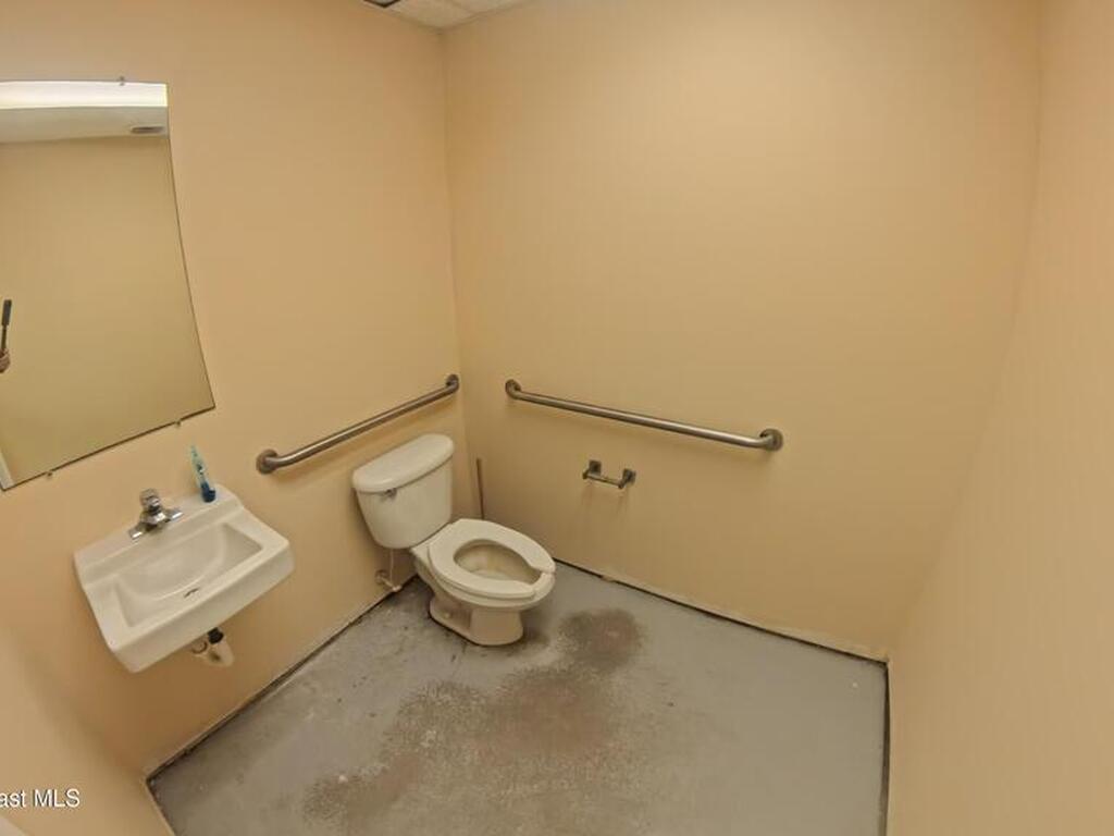 2825 Business Center Boulevard, Melbourne, FL 32940