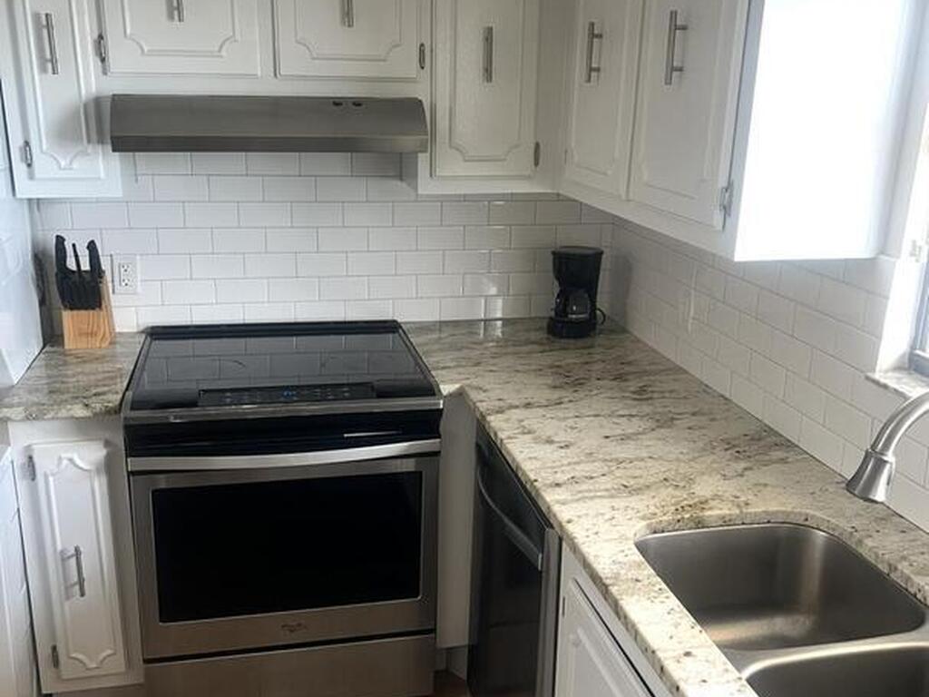 877 N Hwy A1a, Indialantic, FL 32903