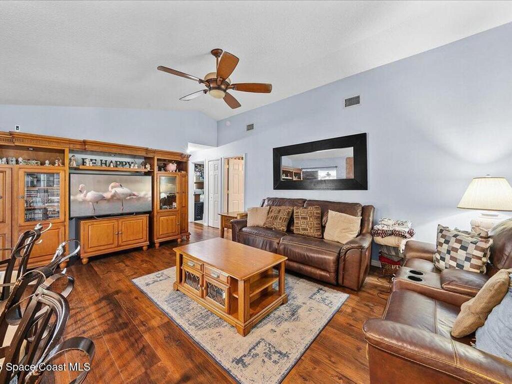 873 Ripley Terrace, Palm Bay, FL 32907