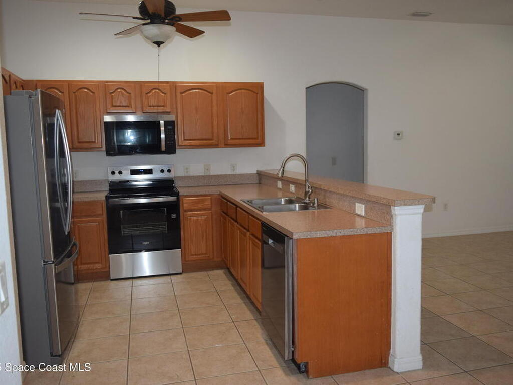 3145 Soft Breeze Circle, Melbourne, FL 32904