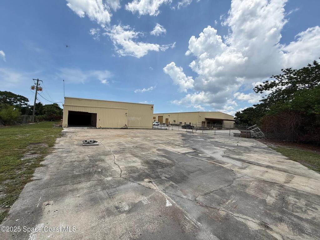 2284 Wilhelmina Court, Palm Bay, FL 32905