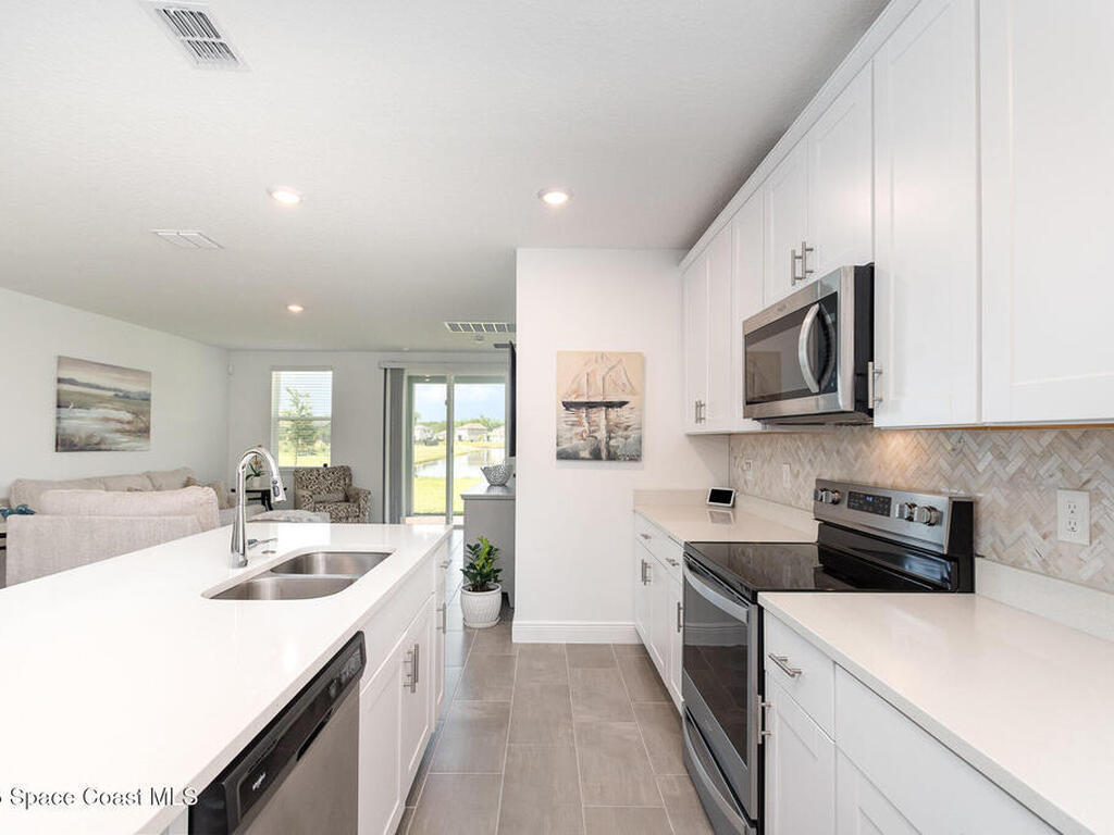 161 Pitching Wedge Drive, Daytona Beach, FL 32124