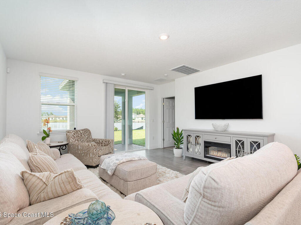 161 Pitching Wedge Drive, Daytona Beach, FL 32124